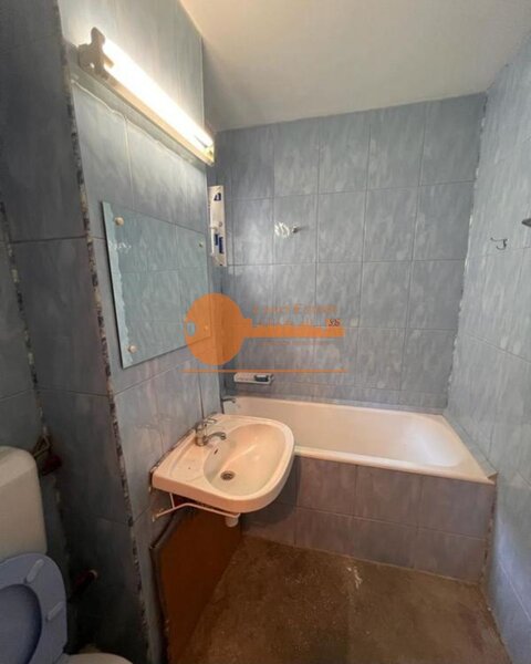 Doamna Ghica, apartament cu 3 camere, bloc reabilitat.